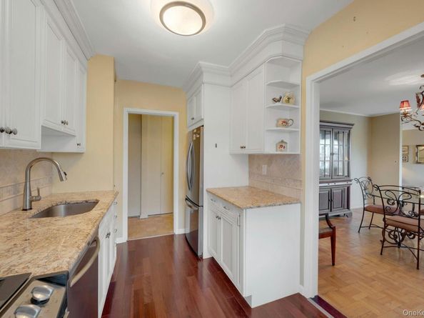 1200 Midland Avenue 8f, Bronxville NY 10708