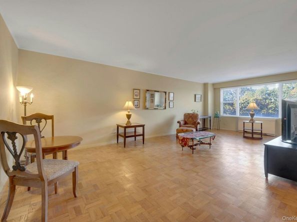 1200 Midland Avenue 8f, Bronxville NY 10708
