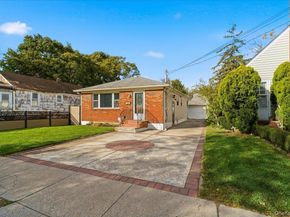 1040 Brookside Avenue, Uniondale NY 11553