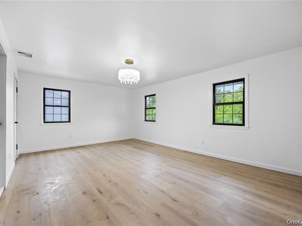 26 Roseanne Drive, Woodbury NY 11797