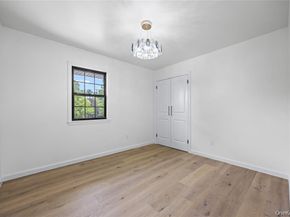 26 Roseanne Drive, Woodbury NY 11797