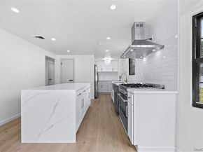 26 Roseanne Drive, Woodbury NY 11797