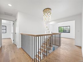 26 Roseanne Drive, Woodbury NY 11797