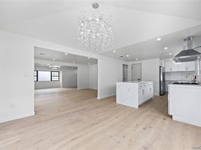 26 Roseanne Drive, Woodbury NY 11797