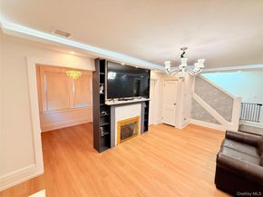 14 Parsons Drive, Hempstead NY 11550