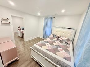 14 Parsons Drive, Hempstead NY 11550