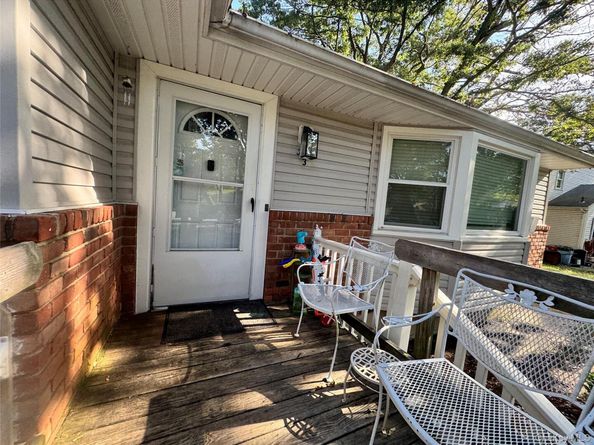 3 Somerset Court, East Setauket NY 11733