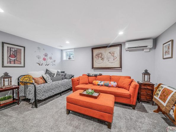 1407 Middle Road 258, Calverton NY 11933