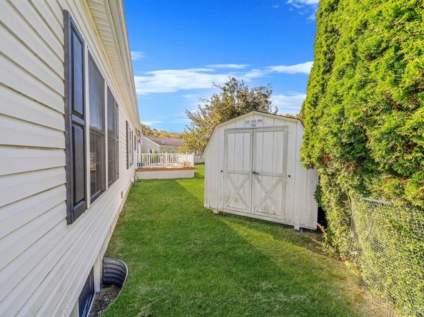 1407 Middle Road 258, Calverton NY 11933