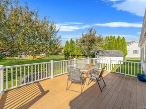 1407 Middle Road 258, Calverton NY 11933