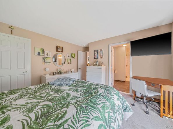 1407 Middle Road 258, Calverton NY 11933