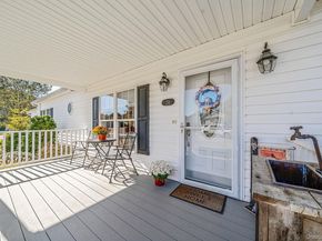 1407 Middle Road 258, Calverton NY 11933