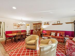 10 Glen Hollow Drive C1, Holtsville NY 11742