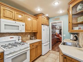 10 Glen Hollow Drive C1, Holtsville NY 11742