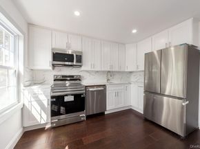 129 Cochran Place, Valley Stream NY 11581