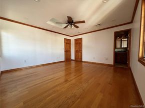 7611 270th Street, New Hyde Park NY 11040