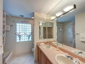 174 Sagamore Drive, Plainview NY 11803