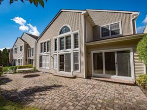 174 Sagamore Drive, Plainview NY 11803