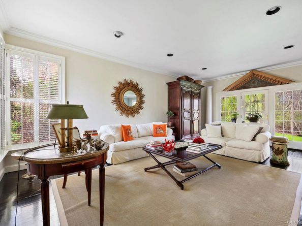 5 Deerfield Lane, Scarsdale NY 10583