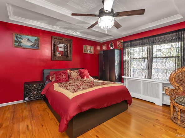 7-16 160th Street, Whitestone NY 11357