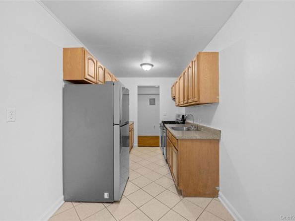 255 Bronx River Road 4M, Yonkers NY 10704