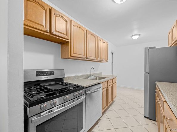 255 Bronx River Road 4M, Yonkers NY 10704