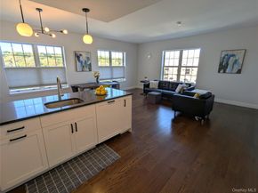 10 Byron Place 517, Larchmont NY 10538