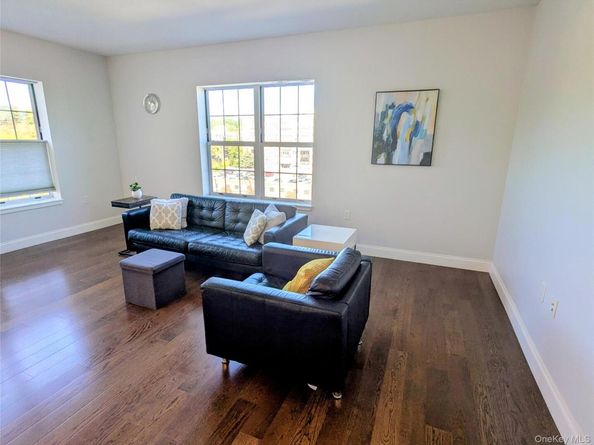 10 Byron Place 517, Larchmont NY 10538