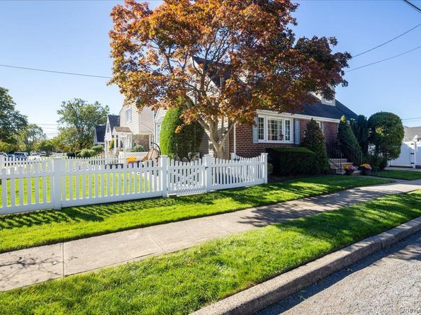 301 Concord Avenue, West Hempstead NY 11552