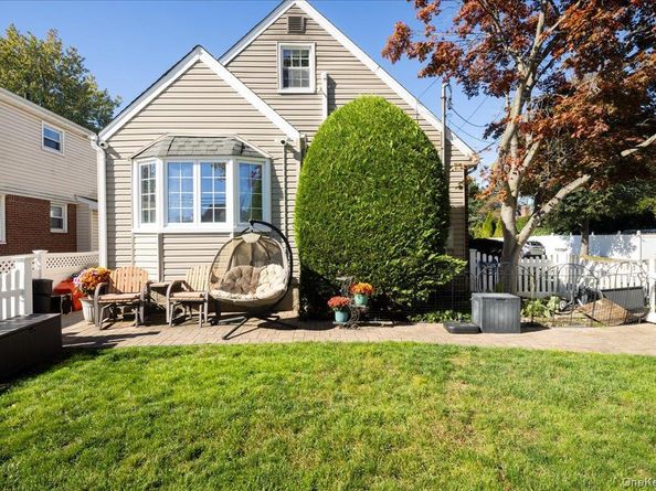 301 Concord Avenue, West Hempstead NY 11552