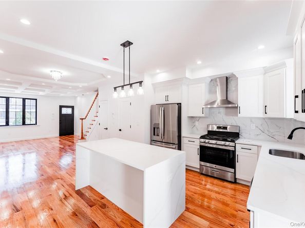 30 Corbin Place, Brooklyn NY 11235