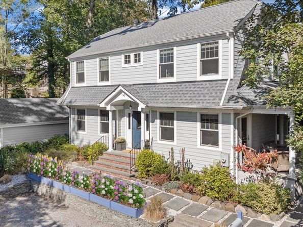 90 17th Avenue, Sea Cliff NY 11579