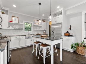 90 17th Avenue, Sea Cliff NY 11579