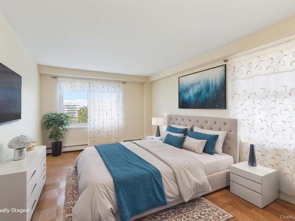 61-15 98th Street H16, Rego Park NY 11374