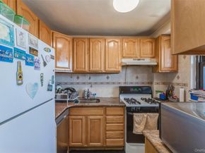 61-15 98th Street H16, Rego Park NY 11374