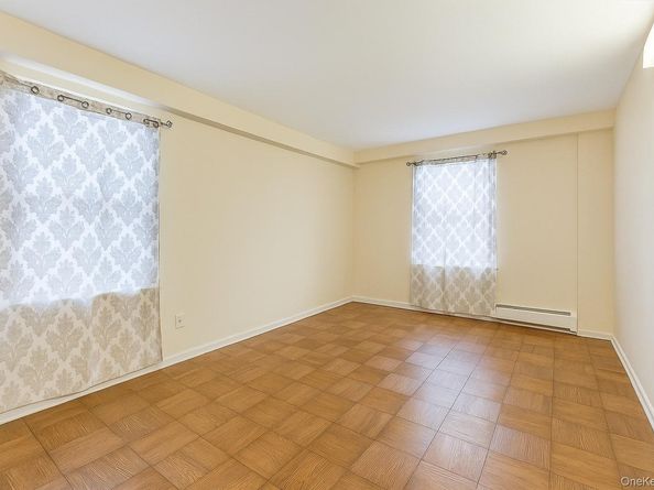 61-15 98th Street H16, Rego Park NY 11374
