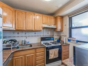 61-15 98th Street H16, Rego Park NY 11374