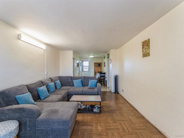 61-15 98th Street H16, Rego Park NY 11374