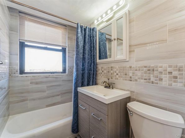 61-15 98th Street H16, Rego Park NY 11374