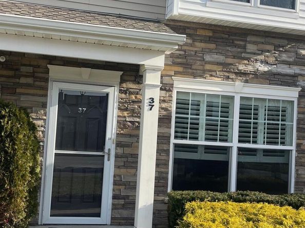 37 Weatherby Lane, Central Islip NY 11722
