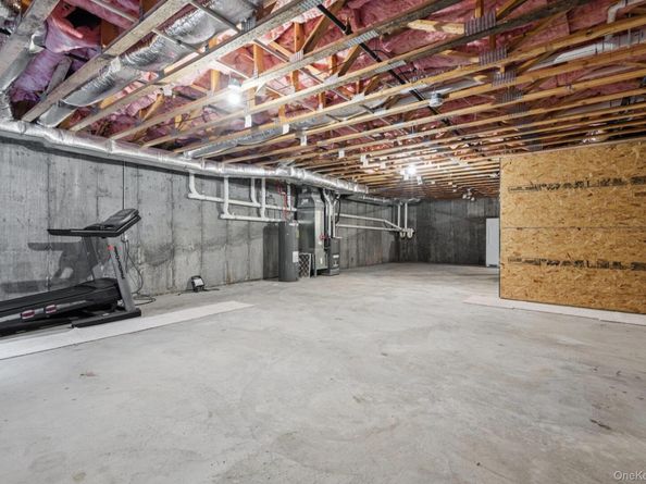 37 Weatherby Lane, Central Islip NY 11722