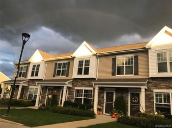 37 Weatherby Lane