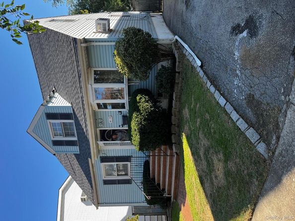4919 169th Street, Fresh Meadows NY 11365