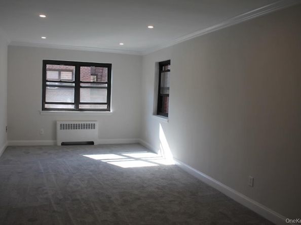 61 White Oak 4B, New Rochelle NY 10801