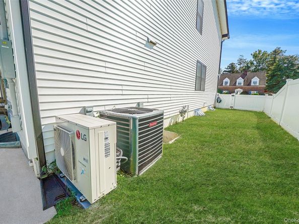 41 Eldridge Avenue, Hempstead NY 11550
