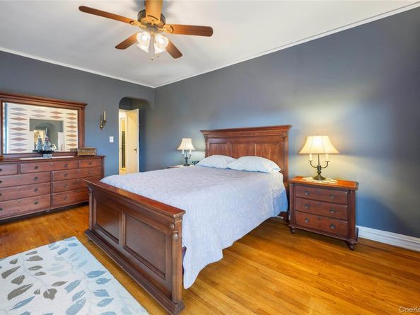 4445 Post Road 7E, Bronx NY 10471