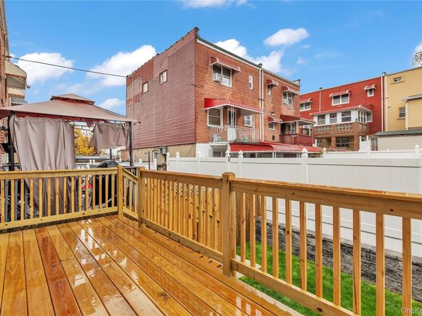 2709 Tenbroeck Avenue, Bronx NY 10469