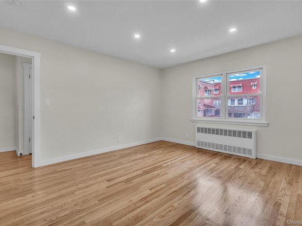 2709 Tenbroeck Avenue, Bronx NY 10469