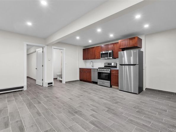 2709 Tenbroeck Avenue, Bronx NY 10469