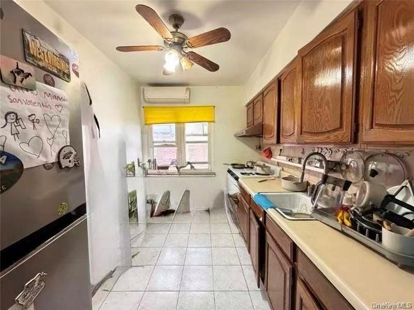 73-60 198th Street, Fresh Meadows NY 11366